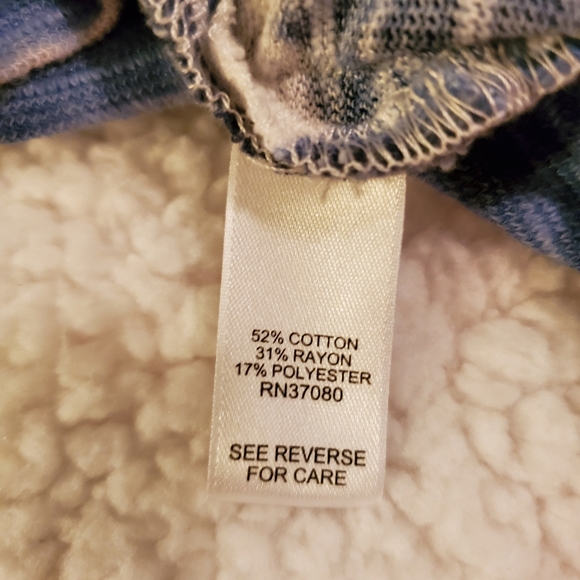 Cato Active Women's Size Large pull over short sleeve tye dyed blue & white top - Picture 6 of 6